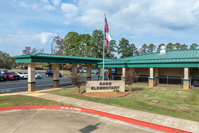 Nash Elementary School welcomes students in Pre-K through 5th grade.