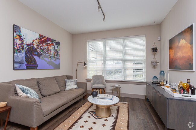 The Paramount at South Market, New Orleans, LA 70113 - photo 2