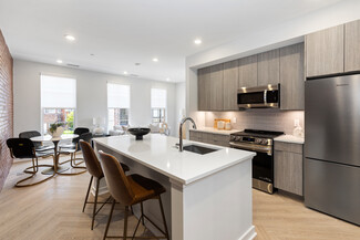 1966 9 1 2 St NW, Washington, DC 20001