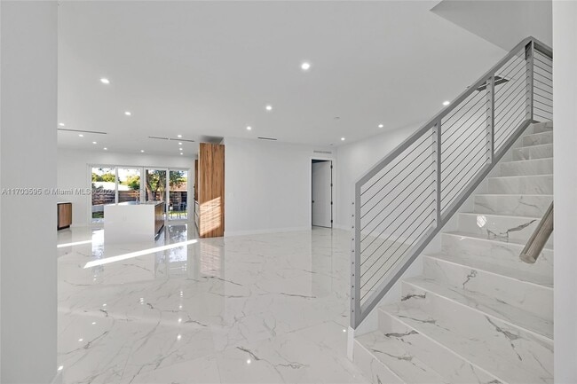 621 SW 15th St, Deerfield Beach, FL 33441 - photo 3