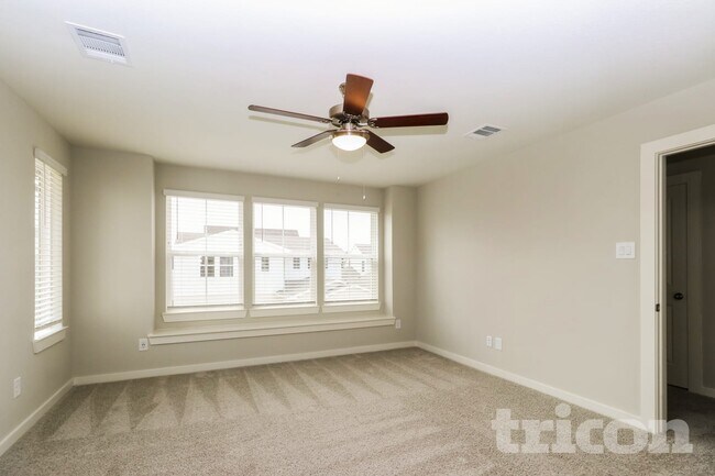 9835 Willow Creek Commerce Dr, Tomball, TX 77375 - photo 7