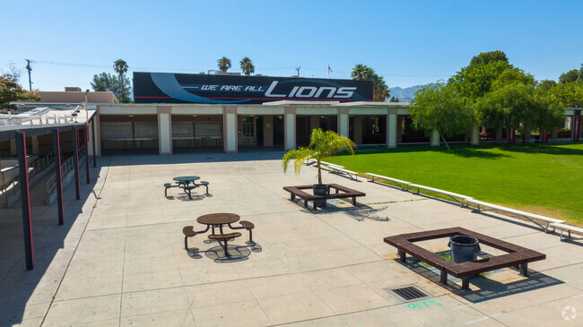 Lunch area at Ernest Lawrence Middle School.