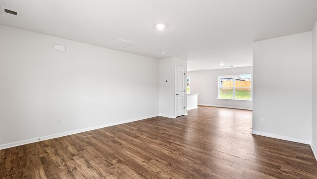 1005 Yearling Way unit 36209162, Roebuck, SC 29376 - photo 7