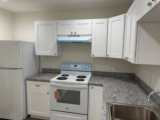 2221 Oak Park Blvd, Lake Charles, LA 70601