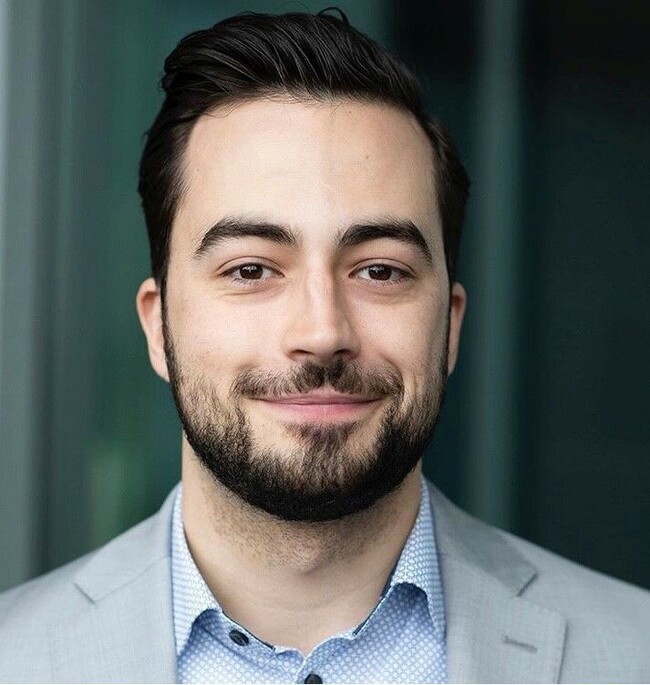 Agent Photo