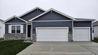 337 Cormorant Dr, Norwalk, IA 50211