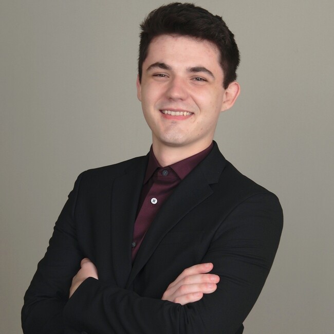 Agent Photo