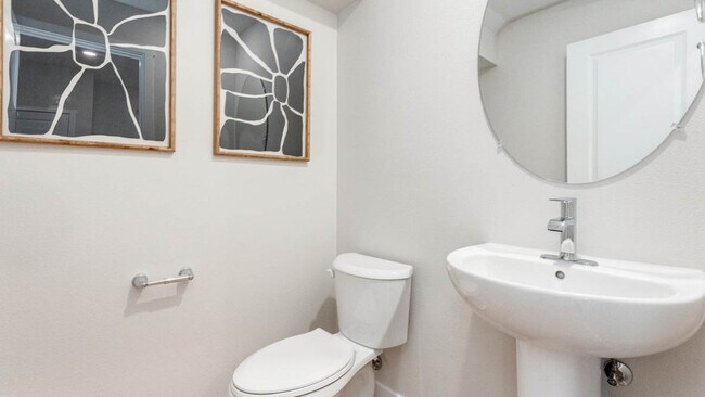 2110 36th Ave, Forest Grove, OR 97116 - photo 3