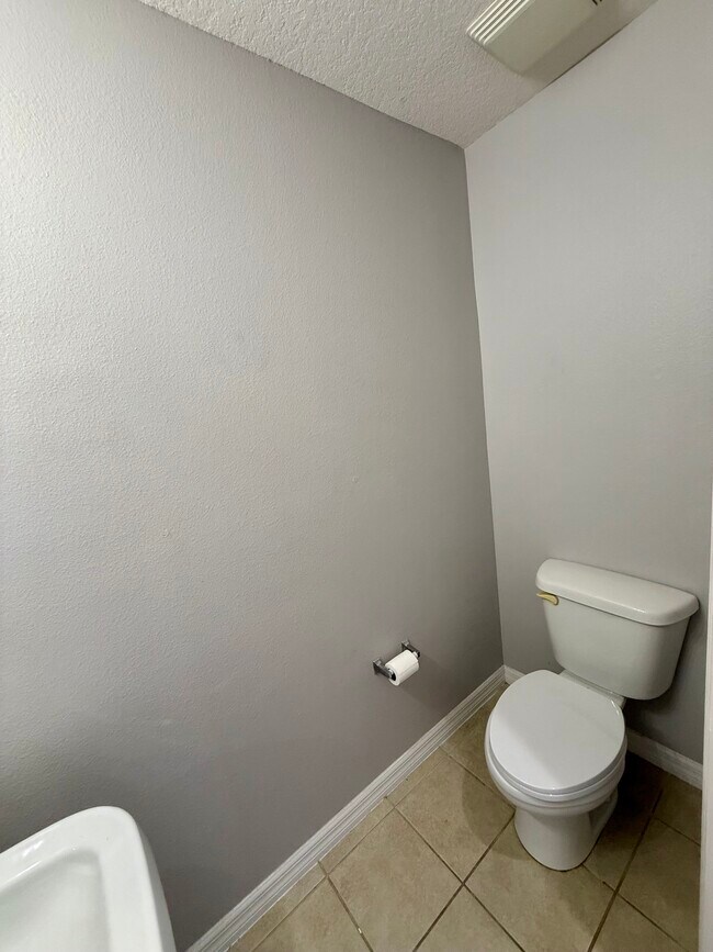 3712 Avalon Park Blvd E unit Avalon Park Apartmen, Orlando, FL 32828 - photo 6