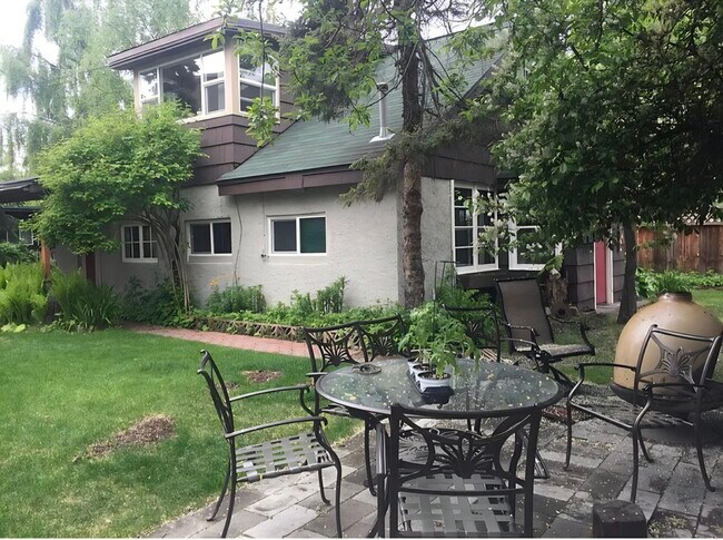 1426 Orca St unit 3, Anchorage, AK 99501 - photo 2