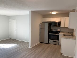 401-407 E 3rd St N, Summerville, SC 29483