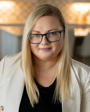 Agent Photo