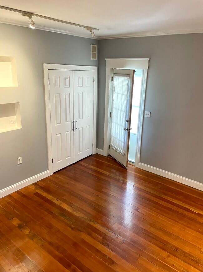 67 Wheatland St unit 1, Somerville, MA 02145 - photo 3