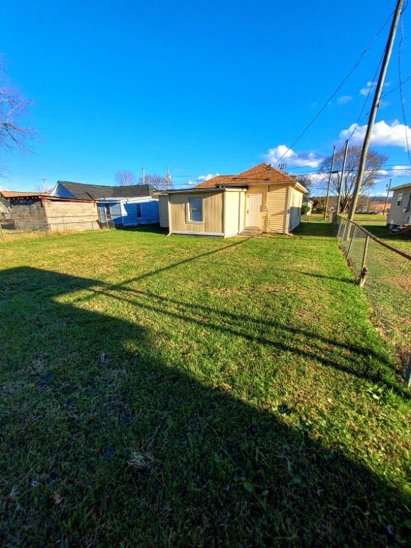 1730 Park St, Kingsport, TN 37664 - photo 5