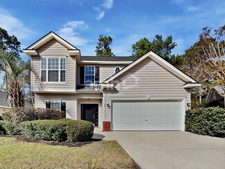 65 Oak Ridge Cir, Richmond Hill, GA 31324