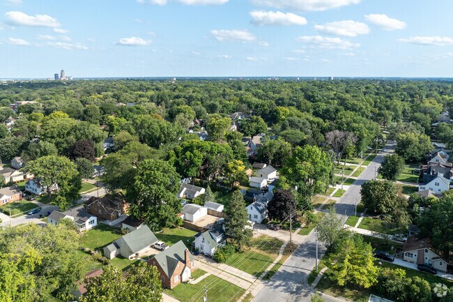 Waveland Park is a quiet residential neighborhood west of Downtown Des Moines..