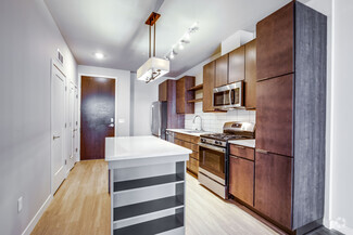 10 2nd St SE, Minneapolis, MN 55413