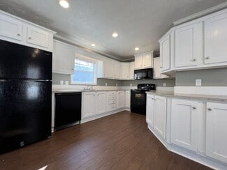 125 E Sourwood Dr, Browns Summit, NC 27214