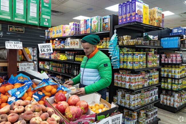 Kenert Fresh Market has a great daily produce and a glatt meat department in nearby Hewlett.