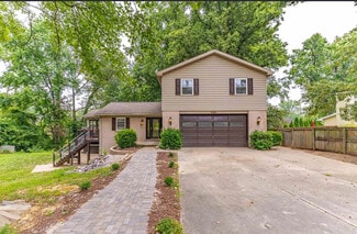 624 Forest Park Dr, Newburgh, IN 47630