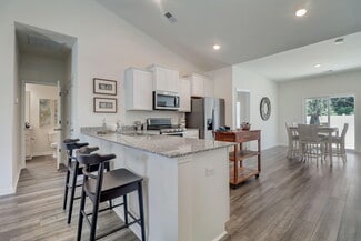 380 Acorn St, Sumter, SC 29154