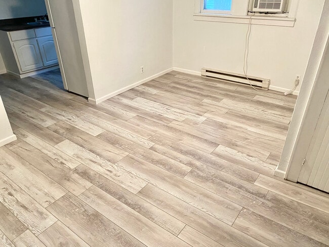 520 W Edwards St unit 2, Vandalia, IL 62471 - photo 5