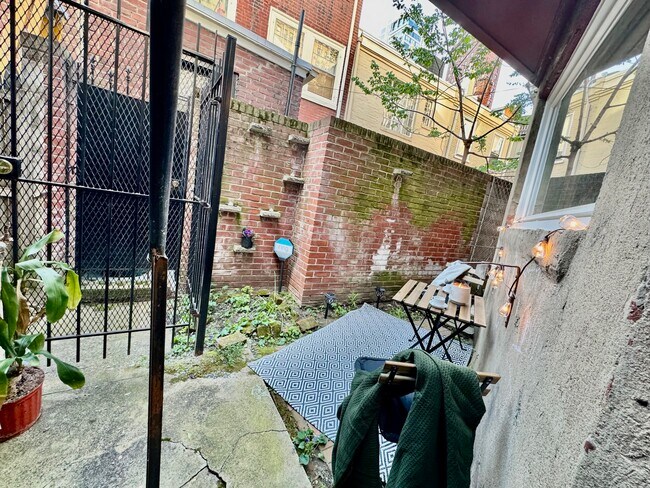 320 S 16th St unit 1F, Philadelphia, PA 19102 - photo 7