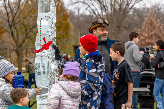 Community spirit at An Almost Winter Day in Downtown South Elgin, south of Northeast Elgin.