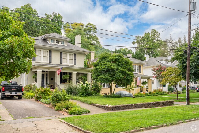 Comfortable and welcoming streets in South Roanoke are generally busy with children playing.