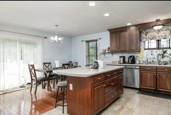 160 S Elm St unit A B, Manchester, NH 03103 - photo 7