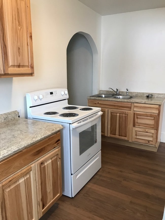 152 S Kenwood St Unit 152 Kenwood, Casper, WY 82601