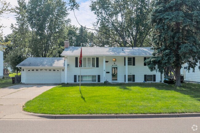 Larger homes in Sunny Lane offer 2 car garages and well landscaped lots.