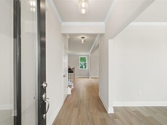 688 Grand Wehunt Dr, Hoschton, GA 30548 - photo 3