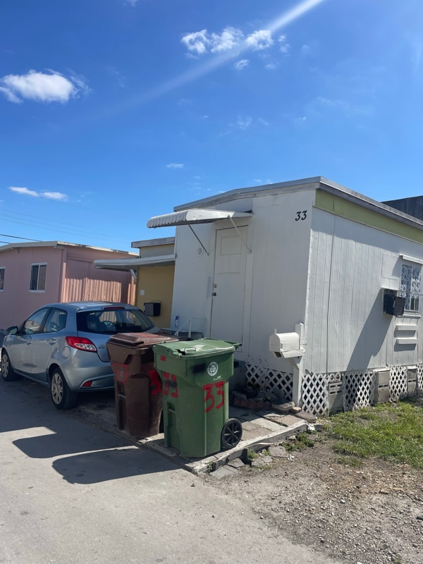 3131 W 16th Ave, Hialeah, FL 33012