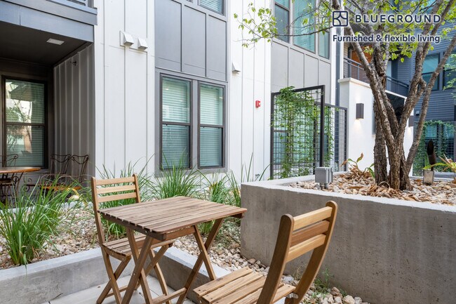 3403 Harmon Ave unit FL2-ID141, Austin, TX 78705 - photo 4