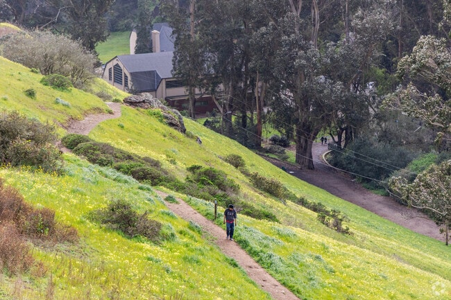 Glen Canyon Park is the perfect place for an afternoon hike in Diamond Heights.