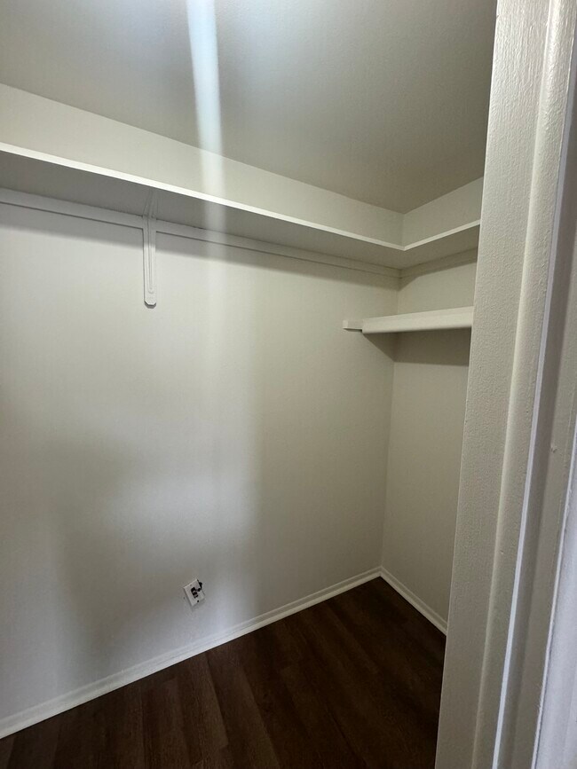 Oconnor Apartments, Saint Clair Shores, MI 48080 - photo 7