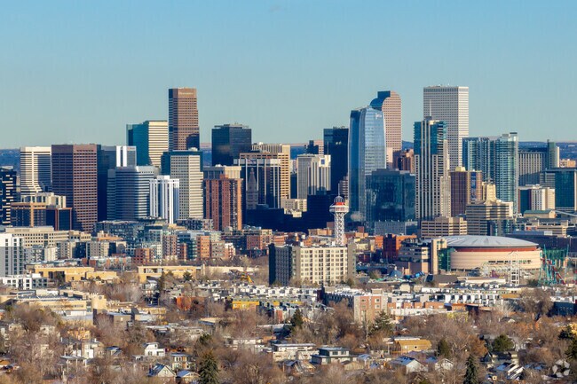 West Highland residents have less than a 4 mile commute into downtown Denver.