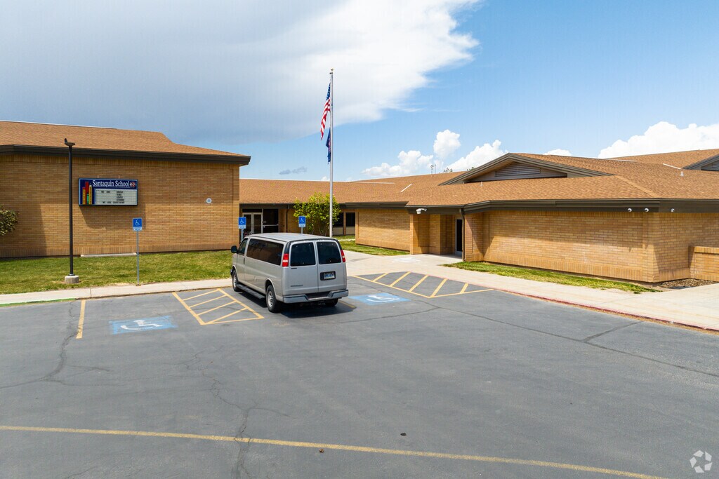 Santaquin Elementary School in Santaquin is a thriving educational institution dedicated to providing quality education and a nurturing environment.