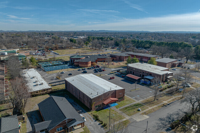 Holloway High School is located at 619 S Highland Ave, Murfreesboro, TN 37130