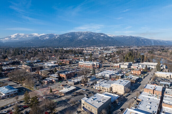 Sandpoint offers beautiful views over the surrounding mountains.