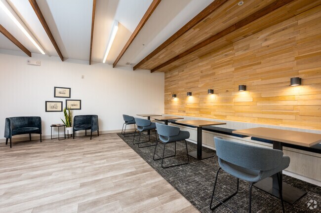 The Levinson, Noblesville, IN 46060 - photo 4