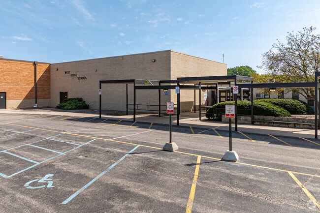 West Ridge Elementary School serves student from Pre-K through 5th grade.
