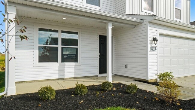 388 Garnet Ranch Dr, Delaware, OH 43015 - photo 4