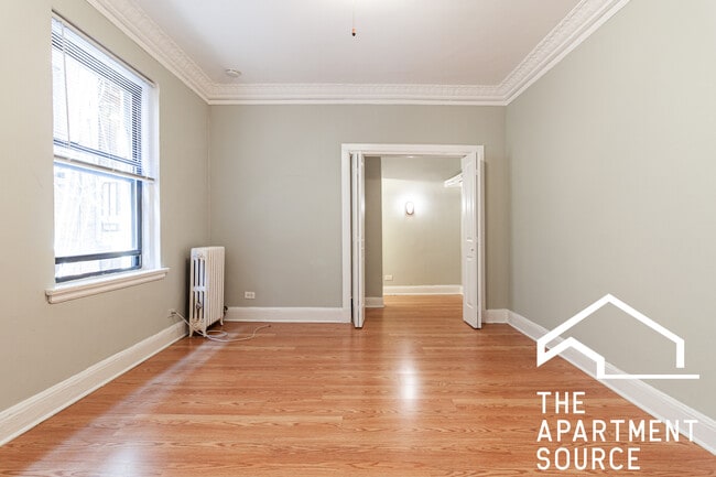 3835 N Fremont St unit 306, Chicago, IL 60613 - photo 2