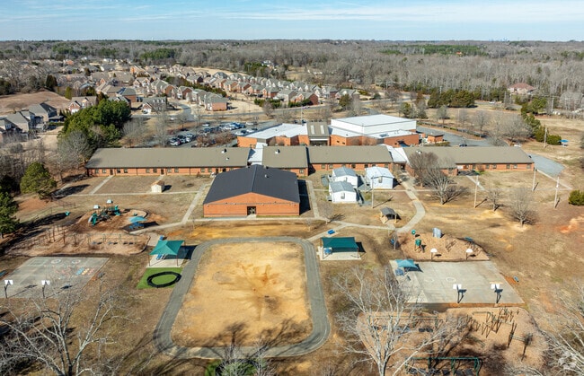 Sandy Ridge Elementary School puts students on a path for academic success.