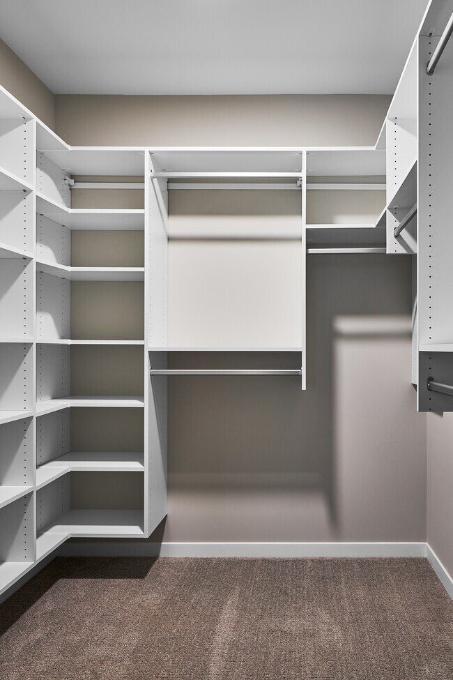 2630 N Hackett Ave unit 414, Milwaukee, WI 53211 - photo 5