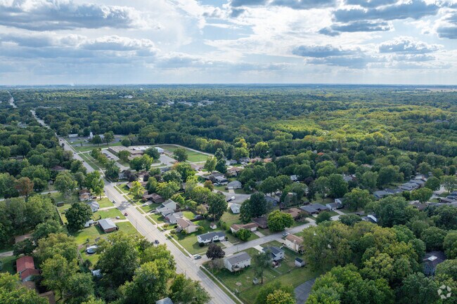 Montgomery Hills is tucked away in the suburbs of northern Decatur.