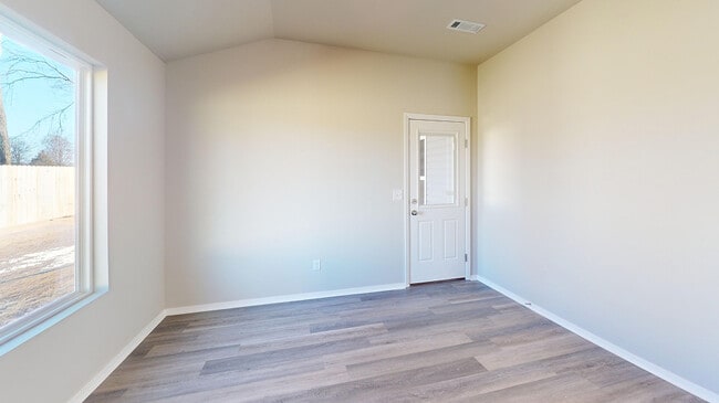 318 NW 67th Ave, Bentonville, AR 72713 - photo 4