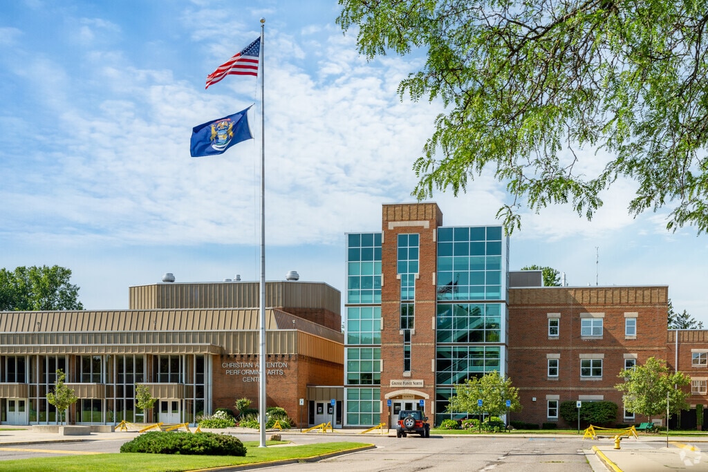 Grosse Pointe North High School, Rankings & Reviews
